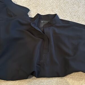 FIGS black scrub set worn once!!!!